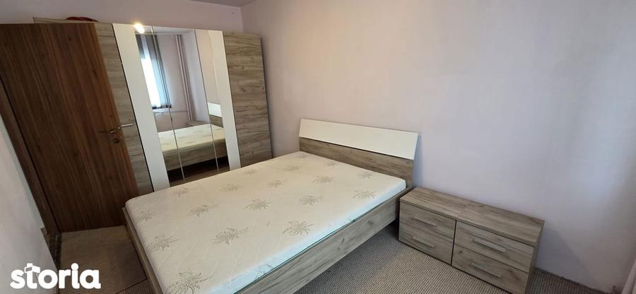 Apartament cu 3 camere decomandat în Circumvalațiunii