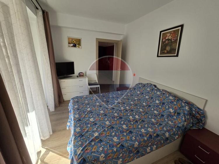 Apartament cu 3 camere semidecomandat, mobilat în Snagov