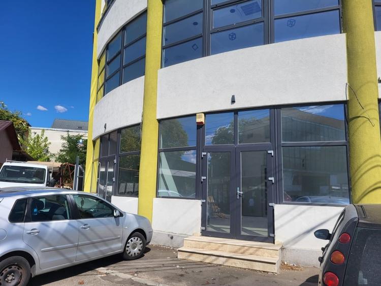 INCHIRIERE SPATIU COMERCIAL - 1