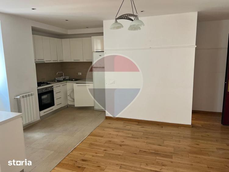 INCHIRIERE Apartament cu 3 camere in zona Nordului - 8
