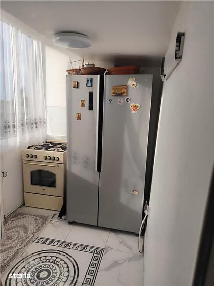 Apartament cu 3 camere, mobilat în Central
