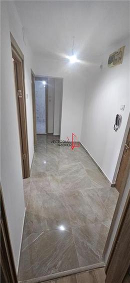 2 camere decomandate, 50mp, 2/8, renovat, bl.1981, Basarabia- Diham - 2