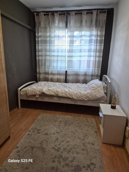 Apartament cu 3 camere decomandat în Popoveni