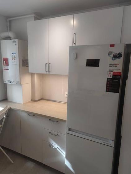 Apartament cu 2 camere decomandat, mobilat în Theodor Pallady