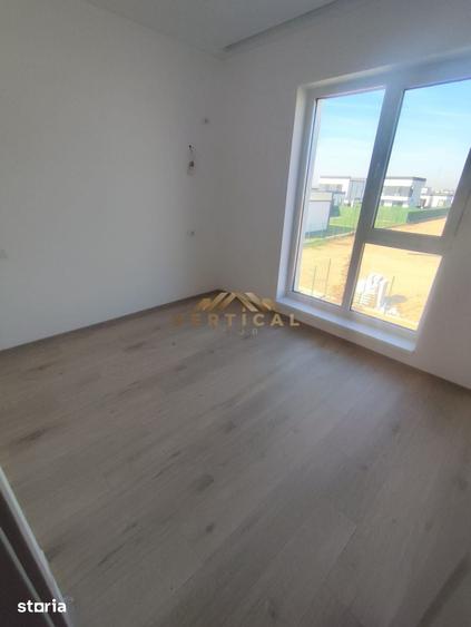 Casă cu 4 camere cu Teren 504 Mp în Vărăști