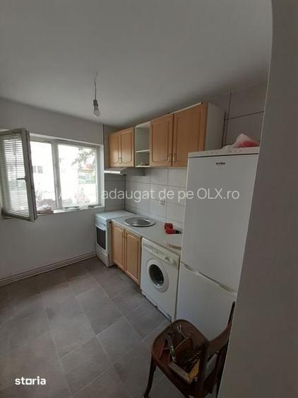 Vand garsoniera zona Obor