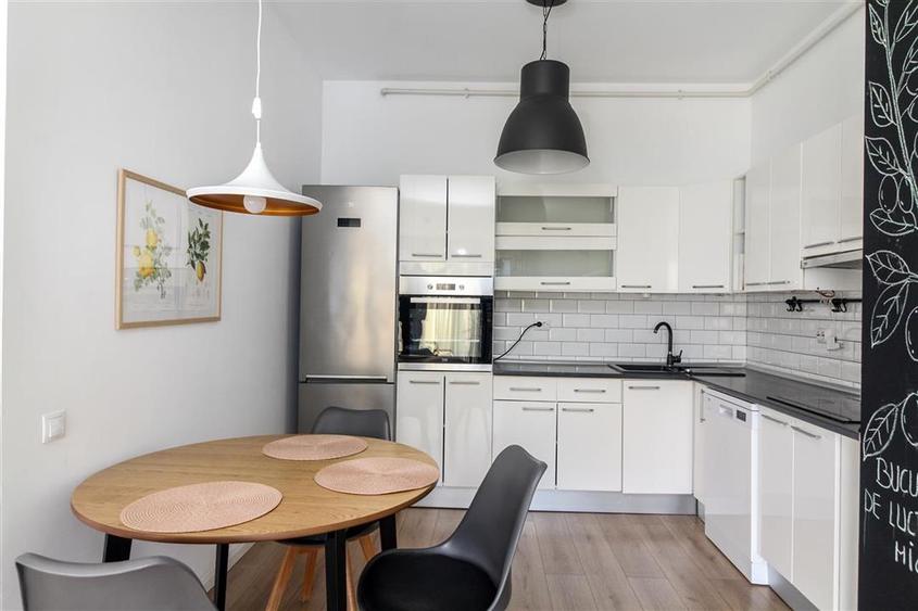 Apartament cu 2 camere semidecomandat, mobilat în Gheorgheni