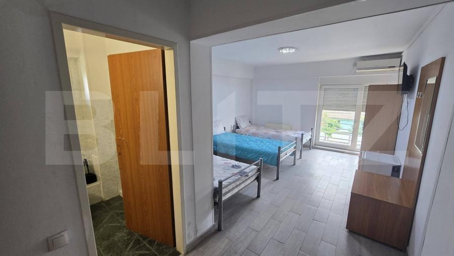 Hotel/Pensiune, de 497 mp, în Girocului