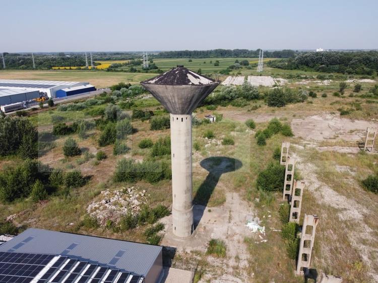 Teren Construcții intravilan de 28760 mp, în Titu