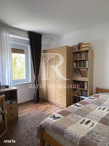 Apartament cu 3 camere decomandat în Dacia