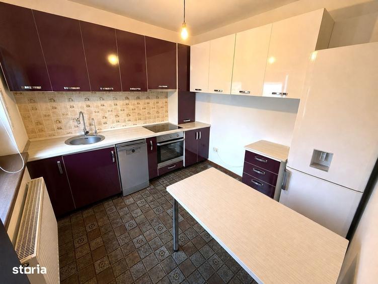 Casă cu 3 camere în Valea Adâncă