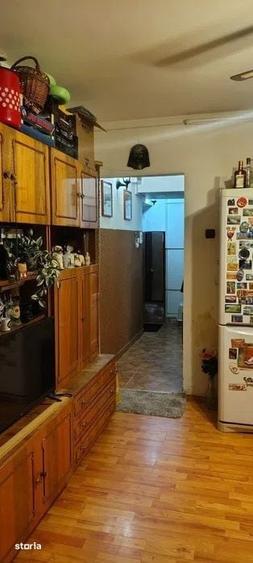 Apartament cu 2 camere nedecomandat în Rovinari