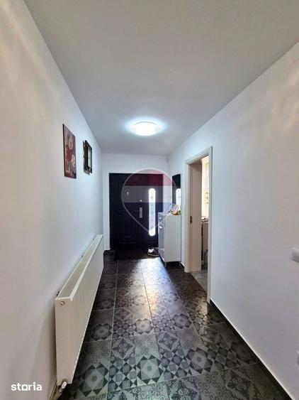 Casă cu 4 camere cu Teren 2575 Mp în Iordăcheanu