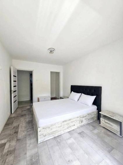 Apartament cu 3 camere semidecomandat, mobilat în Alexandru Obregia
