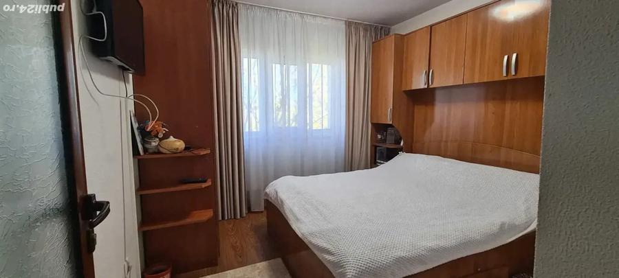 Apartament cu 2 camere decomandat în Micro 17