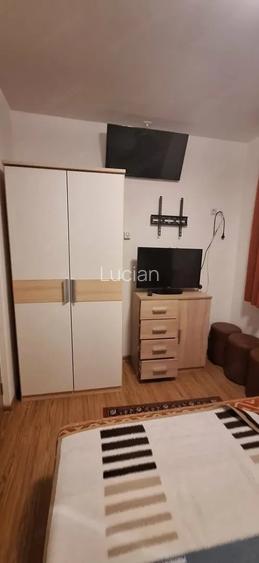 Apartament de inchiriat 3 camere zona Astra