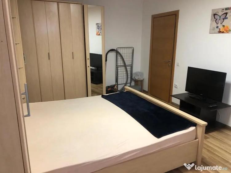 Garsonieră decomandată în Borhanci
