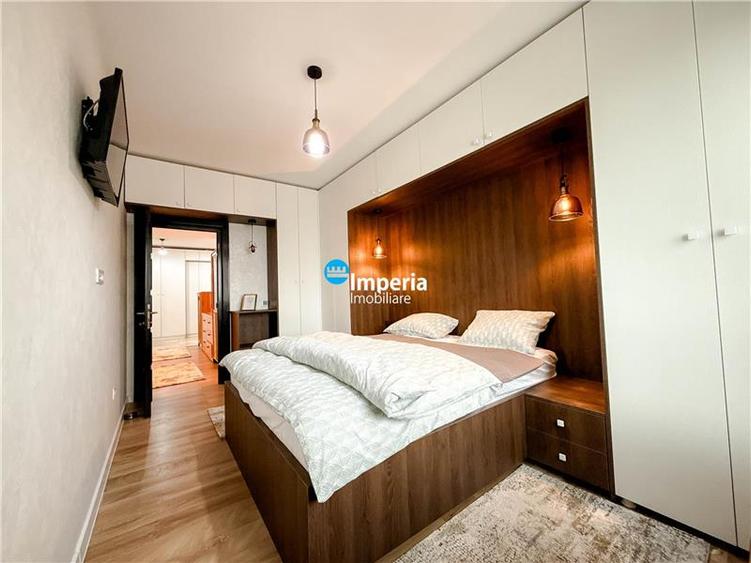 Apartament cu 2 camere decomandat în Podul de Fier