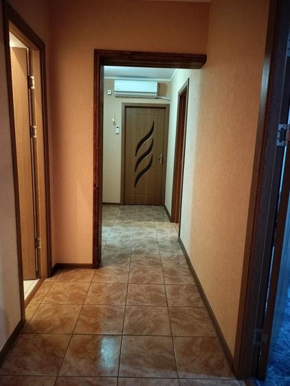 Apartament cu 3 camere decomandat în Obor