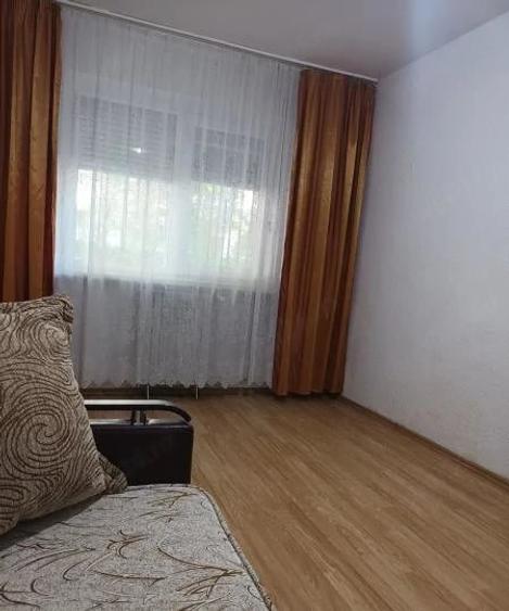 Apartament 2 camere de vanzare zona KM 4-5 - 2