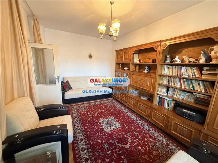 Casă cu 3 camere cu Garaj în Mihai Bravu