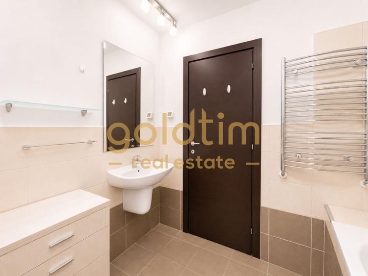 Apartament cu 3 camere semidecomandat, mobilat în Iancu Nicolae