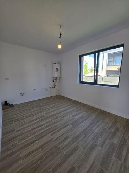 Casa individuala - 5 Camere - 4