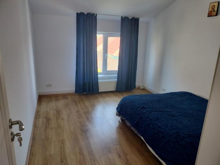 Casă individuală cu 5 camere cu Canalizare în Poiana