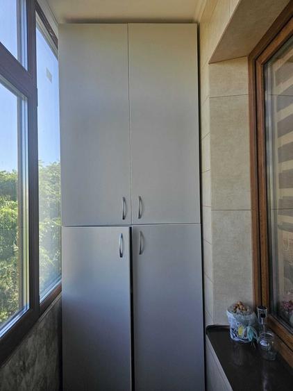 Apartament cu 3 camere decomandat în Berceni