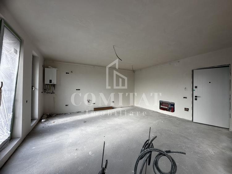 Apartament cu 2 camere semidecomandat în Florești