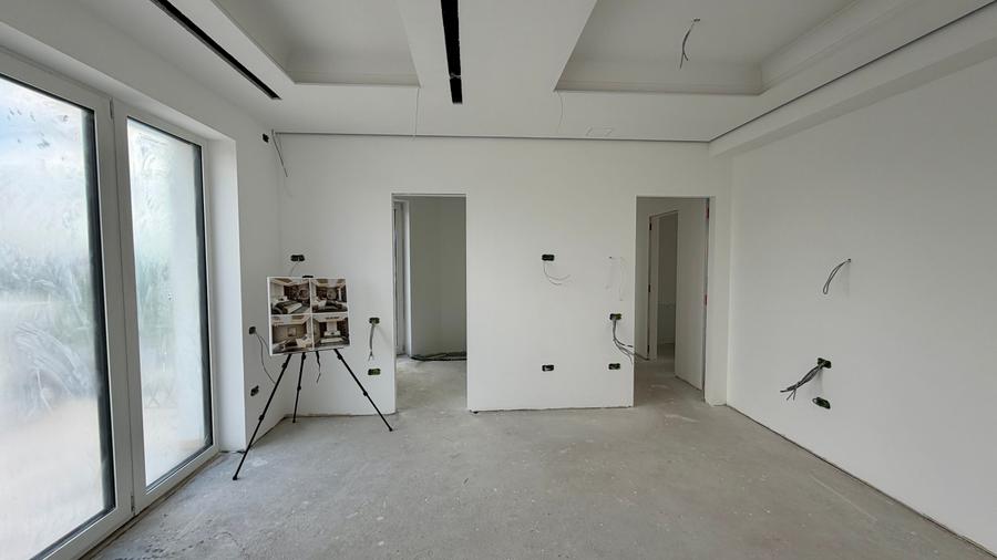 Casă individuală cu 7 camere cu Teren 1000 Mp în Pipera