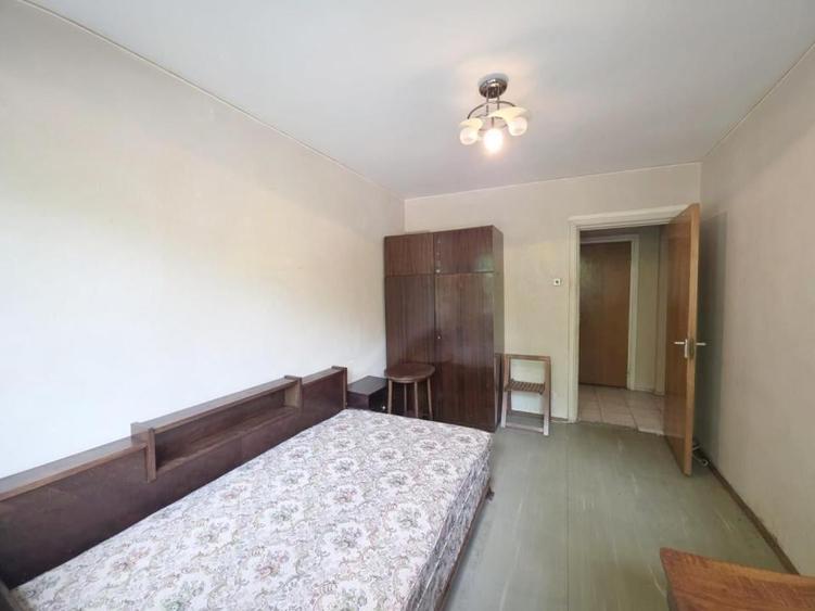 Apartament cu 3 camere în Militari