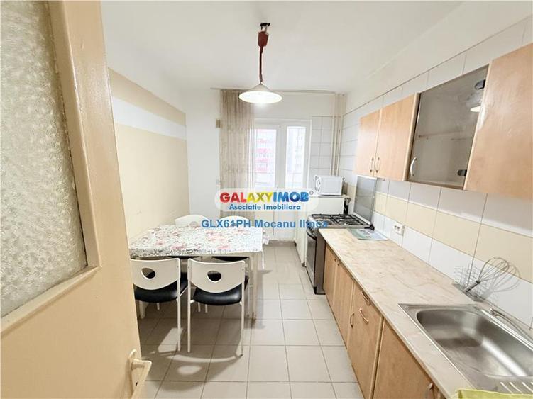 Apartament cu 4 camere decomandat, mobilat în Republicii