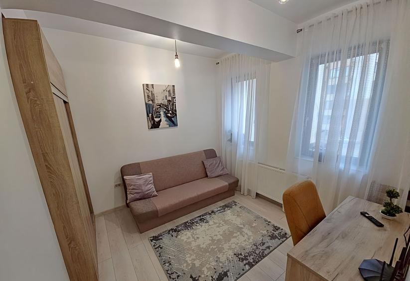 Apartament cu 3 camere decomandat, mobilat în Tomis Nord