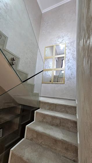Duplex cu 3 camere cu Canalizare în Tătărași