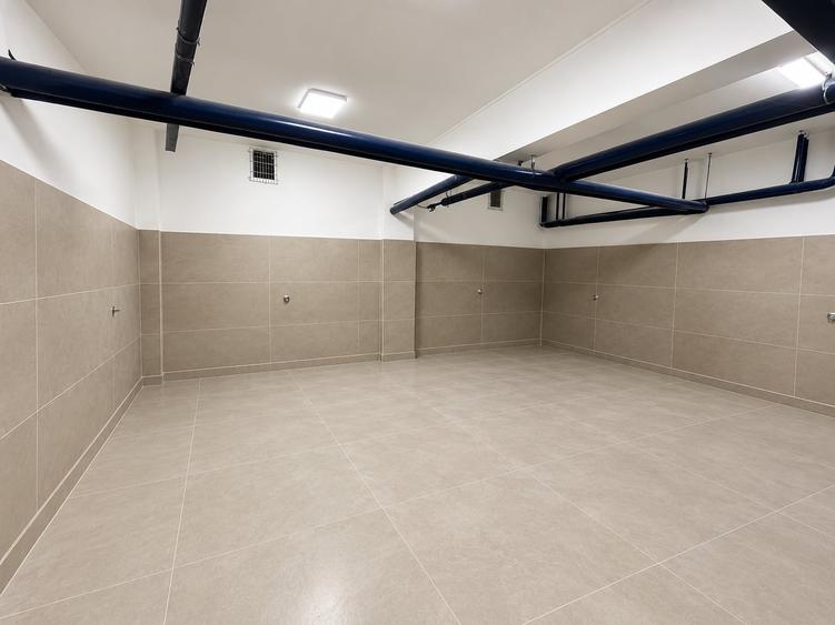 Spațiu comercial, de 427.29998779297 mp, în Floreasca