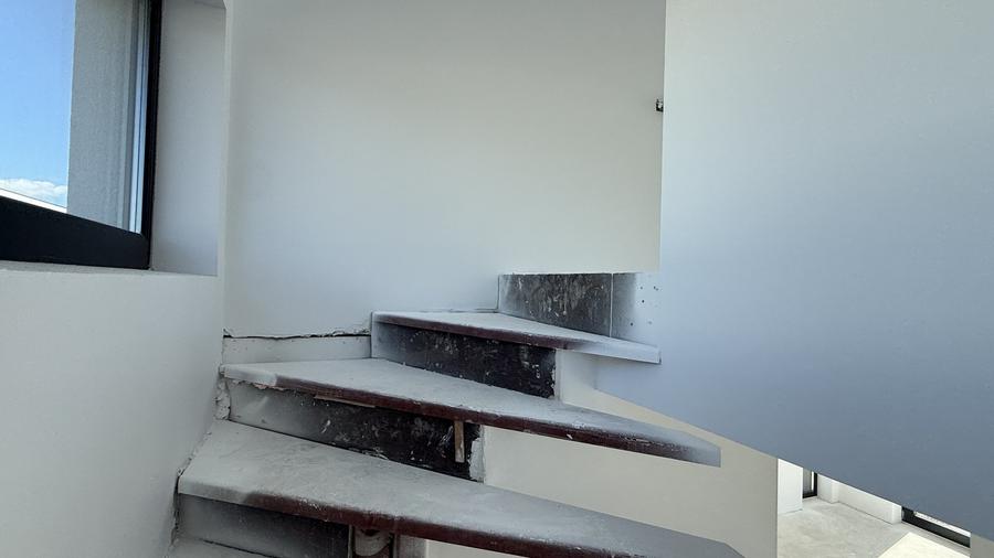 Casă individuală cu 4 camere cu Teren 570 Mp în Săftica