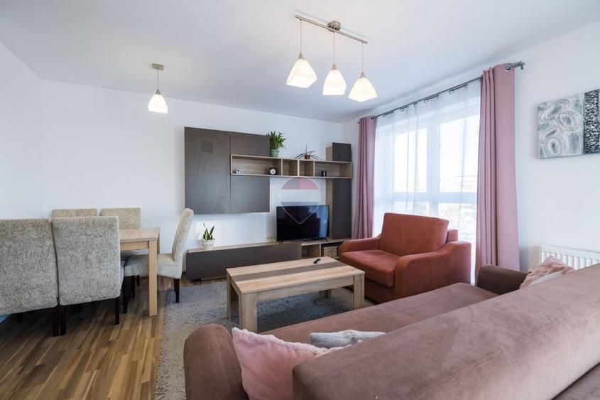 Apartament cu 2 camere decomandat, mobilat în Tractorul