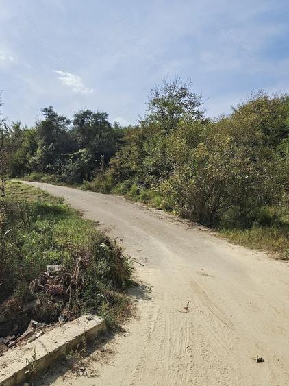 Teren de 2200 mp, în Gornet