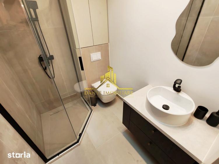 Casă cu 3 camere cu Canalizare în Central