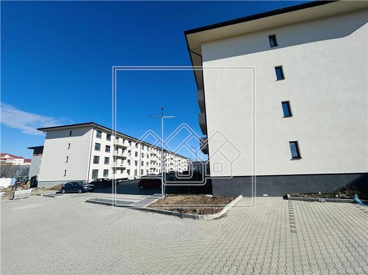 Apartament cu 2 camere decomandat în Exterior Sud