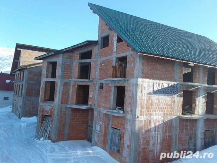 Casă cu 20 camere cu Teren 977 Mp în Bolvașnița