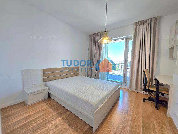 Apartament cu 3 camere semidecomandat în Domenii