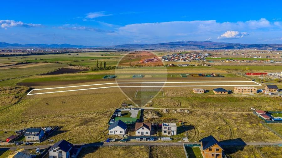 Teren Construcții intravilan de 8900 mp, în Sânpetru