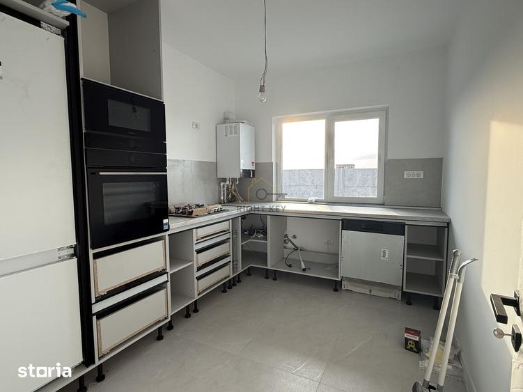 Casă cu 4 camere cu Teren 421 Mp în Dragomirești-Vale
