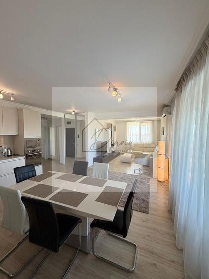 Apartament cu 3 camere decomandat, mobilat în Central