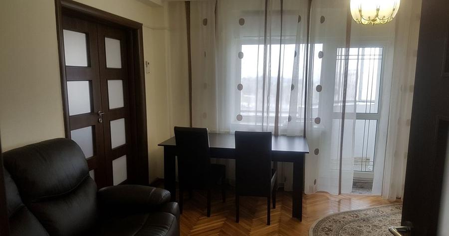 Apartament cu 3 camere decomandat, mobilat în Libertății