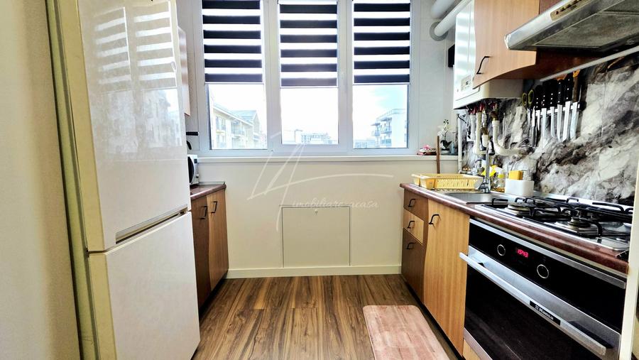 Apartament cu 2 camere semidecomandat, mobilat în Berceni
