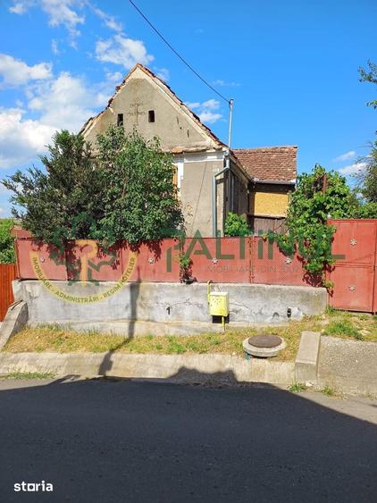 Casă cu 2 camere cu Teren 1647 Mp în Loamneș