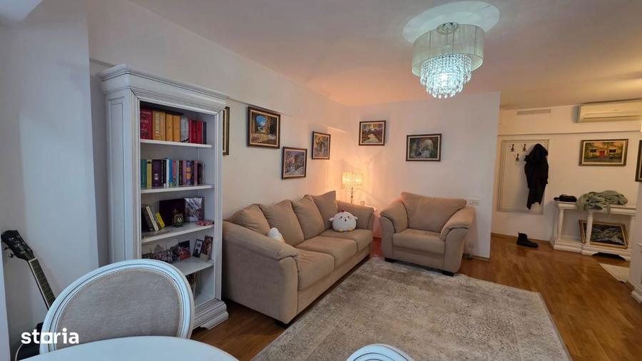 Apartament cu 3 camere decomandat în Frumoasa